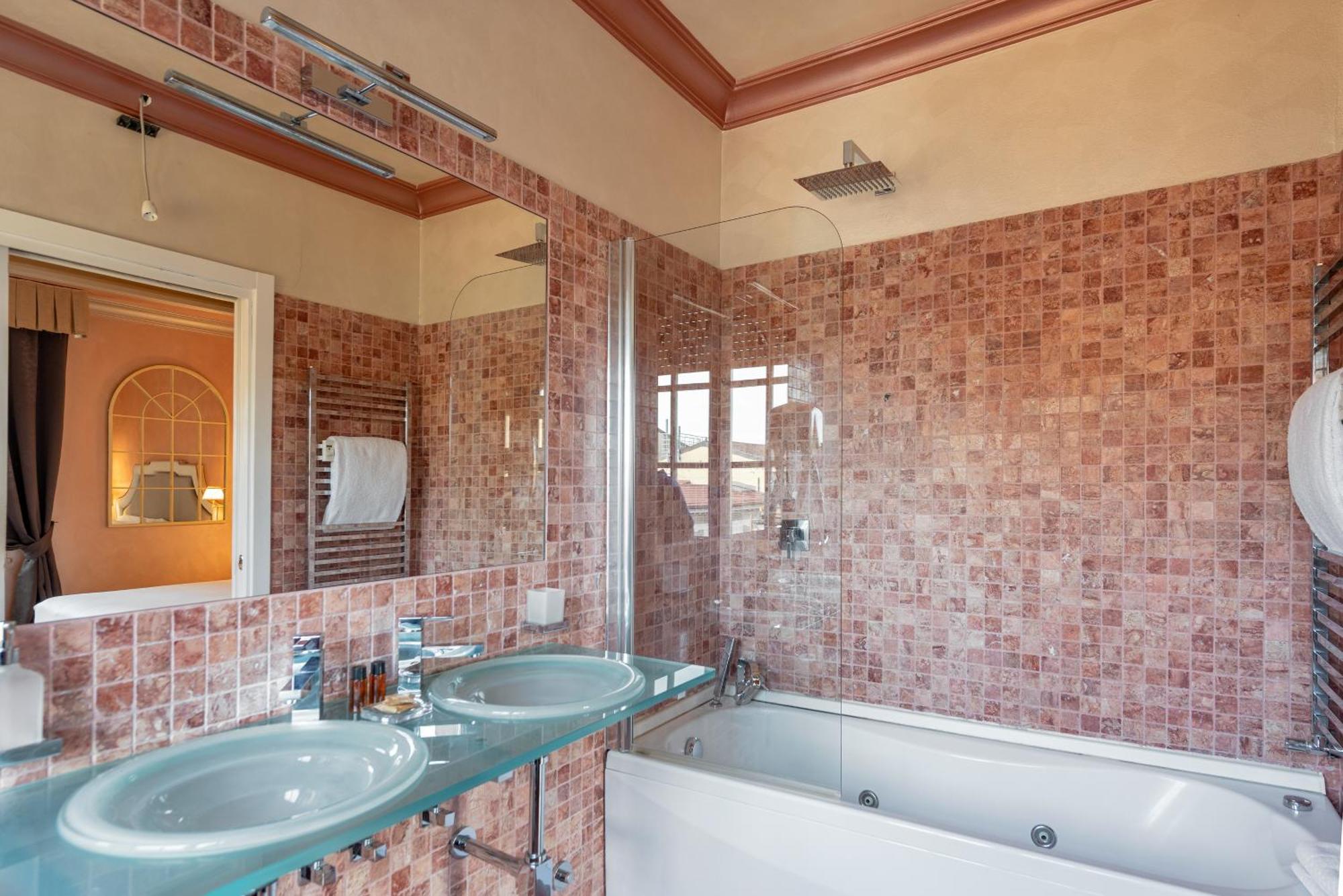 Residenza Gambrinus Bed & Breakfast Флоренция Екстериор снимка